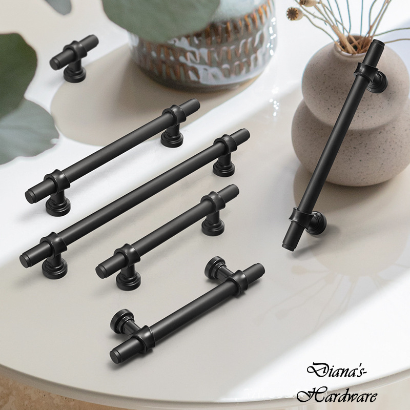 Restoration Hardware Furniture Used - Puxadores pretos simples e modernos para