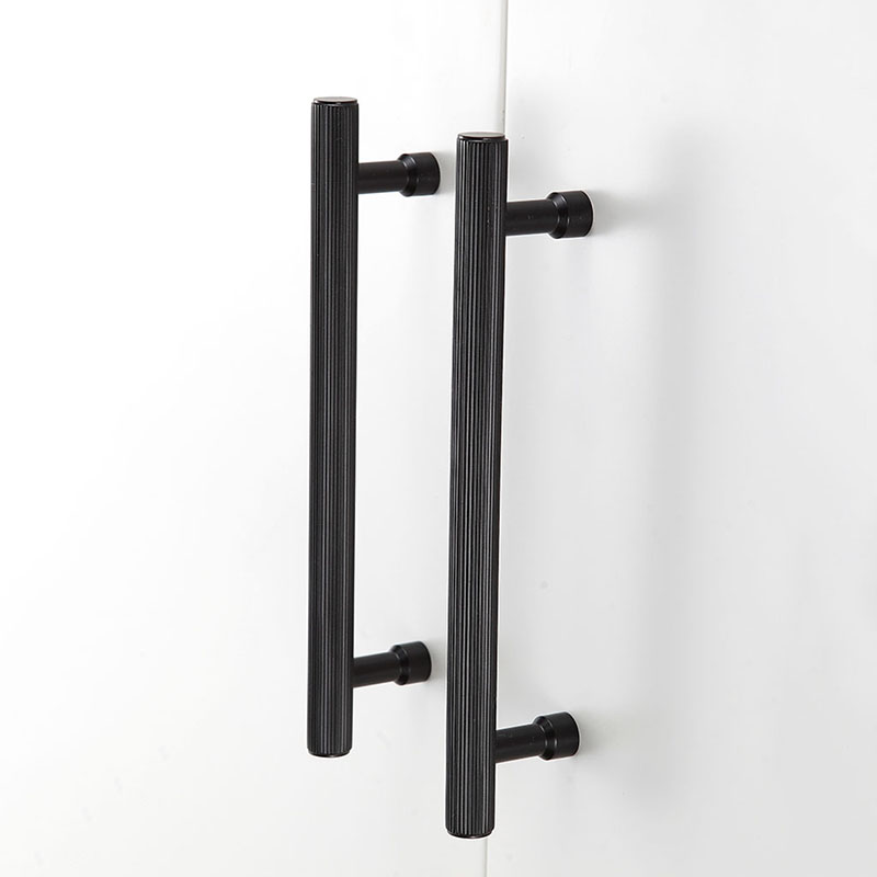 Puxadores de Barra para Móveis - Restoration Hardware Furniture Used avaliação e preço
