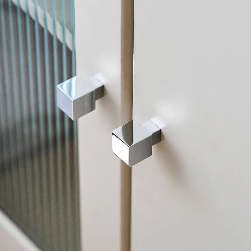 Puxador de Armário Moderno de  - Furniture Hardware High End avaliação e preço
